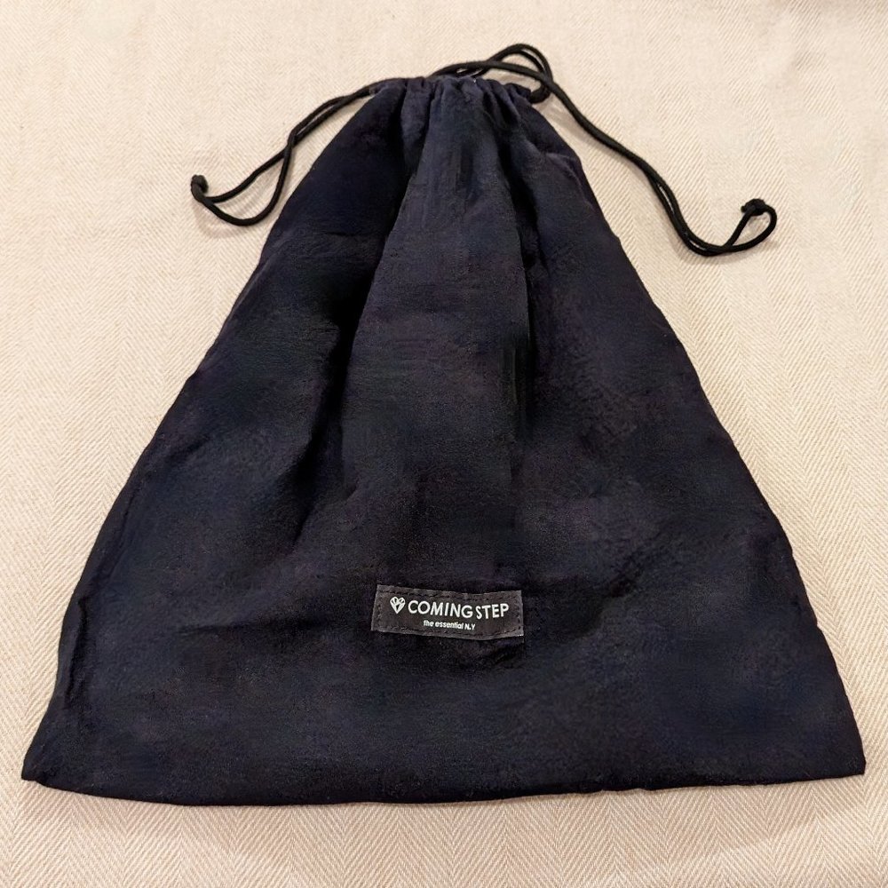NWOT Crossbody Leather Purse With Chain Strap & Dust Bag (Korean Brand) - Picture 16 of 16